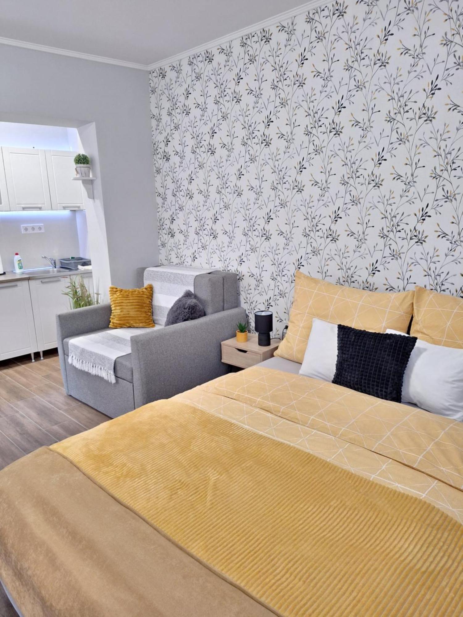 Varfal Apartman Eger Eksteriør billede